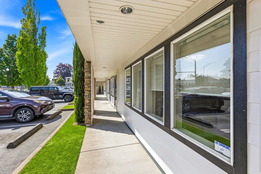More Photos Of 1220 Liberty St NE, Salem Medical For Lease