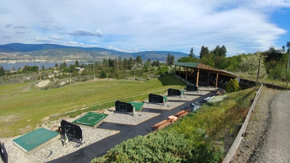 More Photos Of 3610 Pine Hills Dr, Penticton Golf Course Driving Range For Sale
