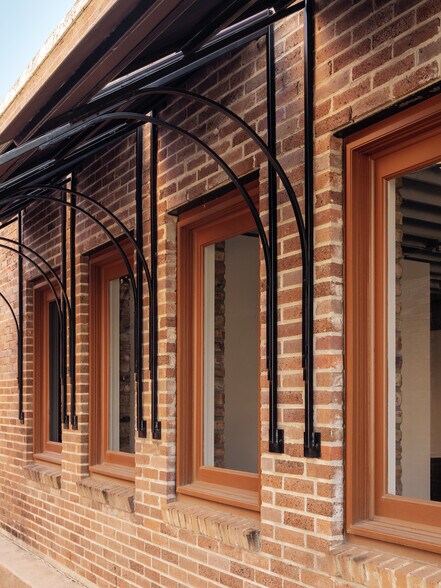 More Photos Of 1901-1915 Westheimer Rd, Houston Unknown For Lease