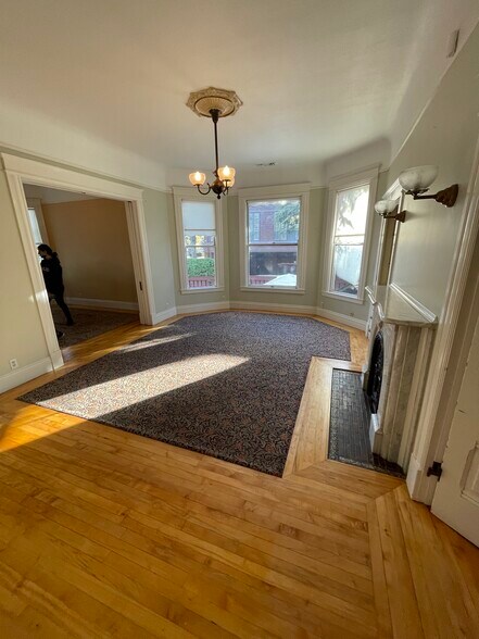 More Photos Of 1412 20th St, Sacramento Daycare Center For Sale