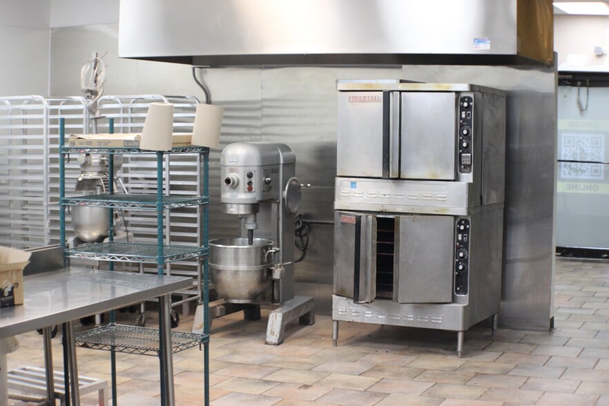 More Photos Of 1100-1102 State Route 34, Aberdeen Unknown For Lease