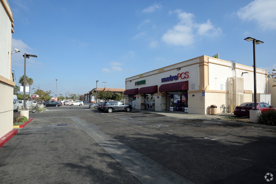 Primary Photo Of 3018 W Manchester Blvd, Inglewood Storefront Retail Office For Lease
