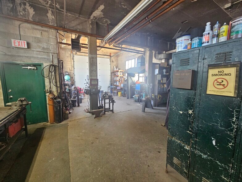 More Photos Of 173 Water St, Bridgeton Warehouse For Sale