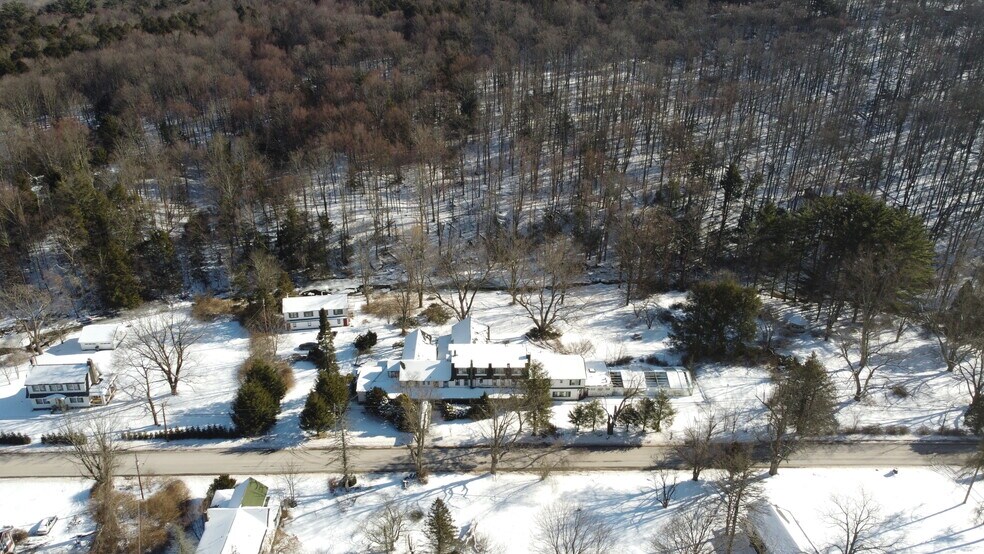 More Photos Of 248 S Sterling Rd, South Sterling Hotel For Sale