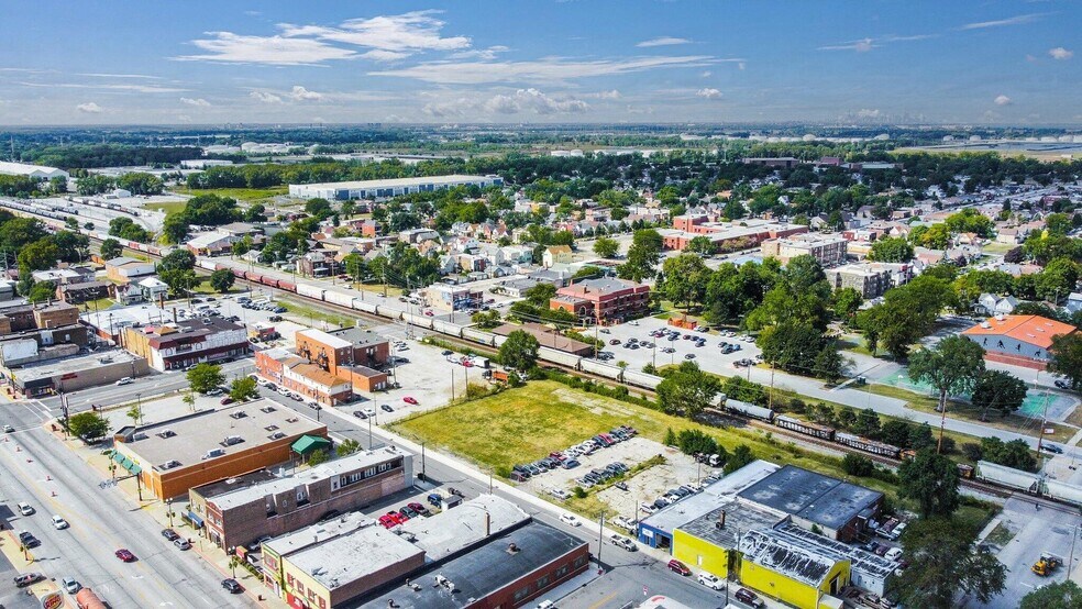 More Photos Of 523 W Chicago Ave, East Chicago Medical For Lease