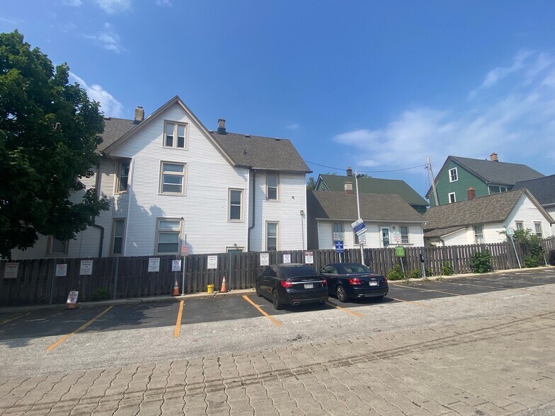 More Photos Of , Milwaukee Multifamily For Sale
