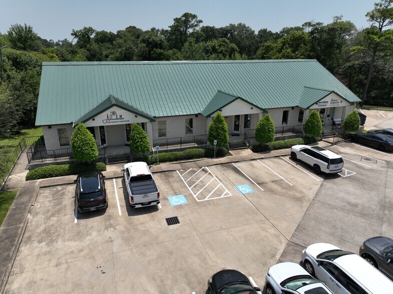 Primary Photo Of 1110 S Friendswood Dr, Friendswood Unknown For Lease