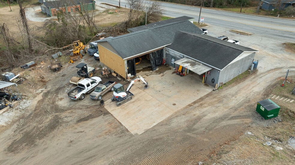 More Photos Of 1030 Bypass 25 NE, Greenwood Light Distribution For Sale