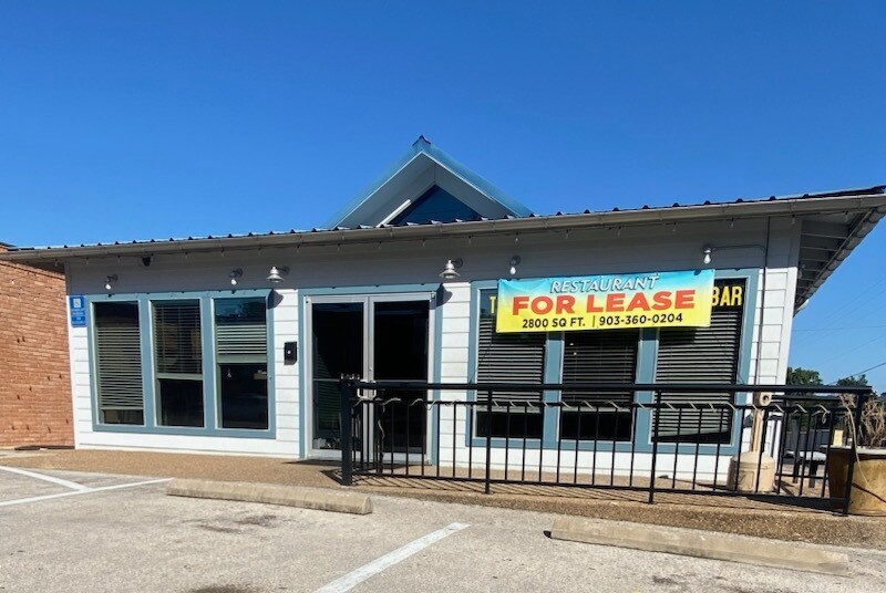 More Photos Of 5106 Old Bullard Rd, Tyler Restaurant For Lease