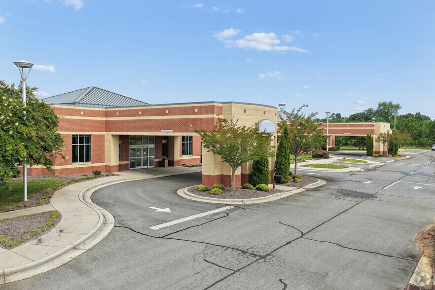 More Photos Of 103 Stanly Pky, Locust Medical For Lease