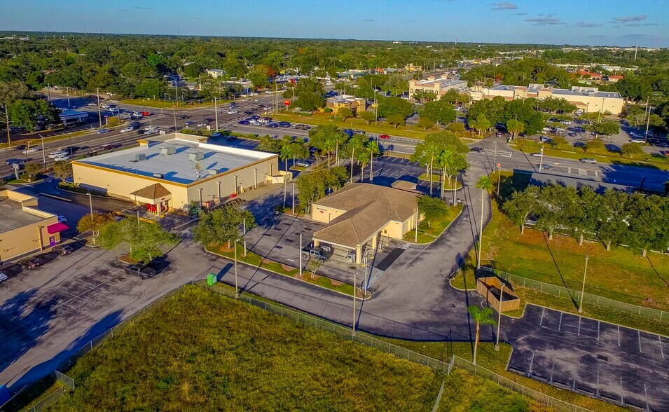 More Photos Of 1080 Keene Rd, Dunedin Bank For Sale