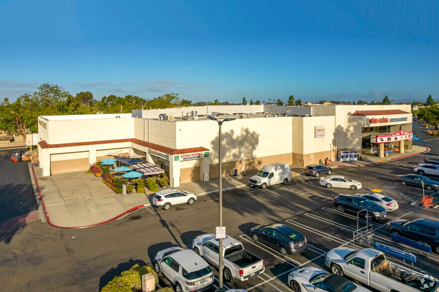 More Photos Of 8251 Mira Mesa Blvd, San Diego Unknown For Lease