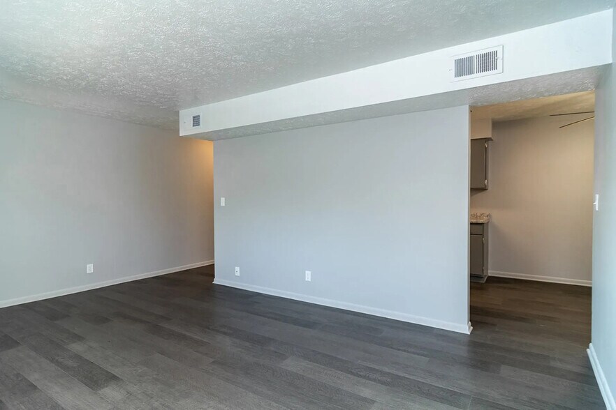 More Photos Of 7301 Corby St, Omaha Apartments For Sale
