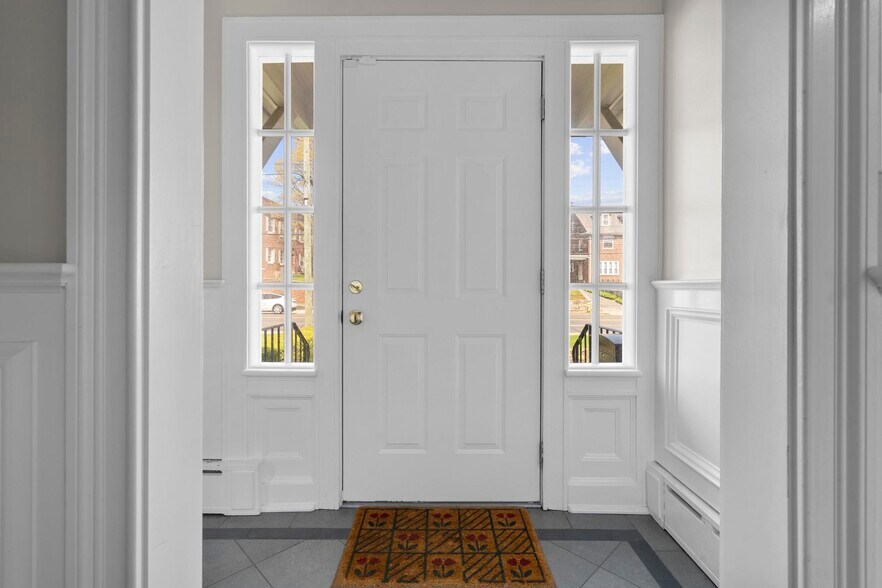 More Photos Of 158 East Ave, Norwalk Office For Lease