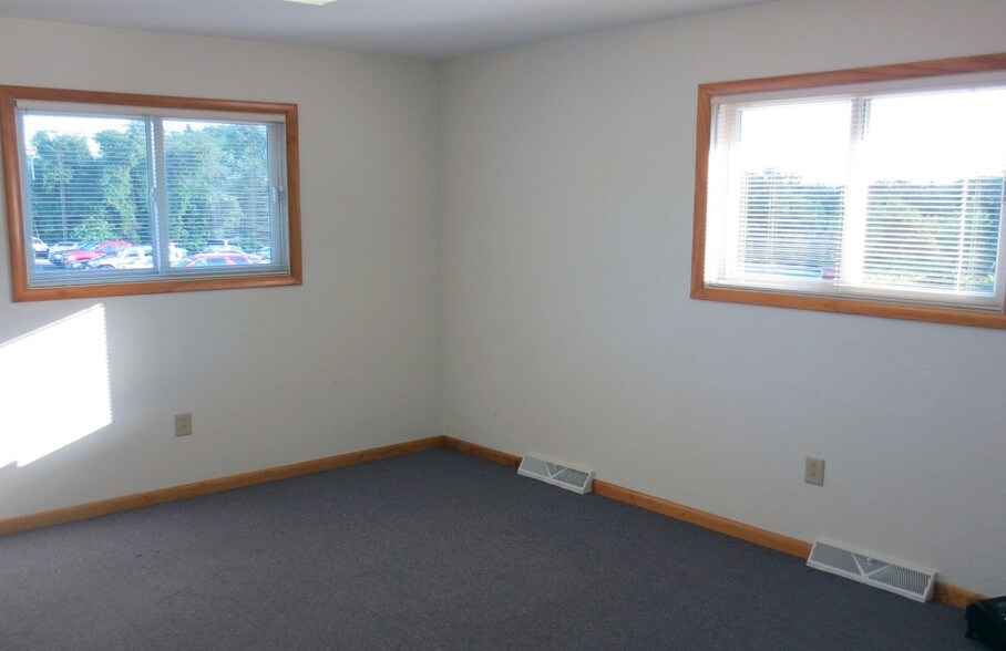 More Photos Of 14900 State Route 30, Irwin Office For Lease