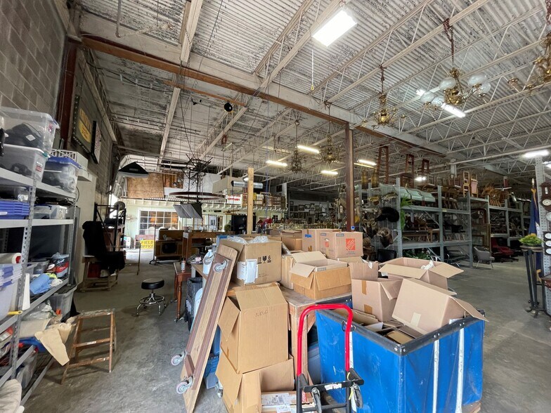 More Photos Of 4471 Michoud Blvd, New Orleans Distribution For Sale