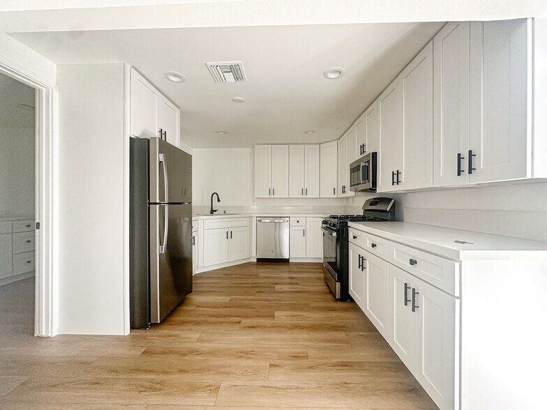 More Photos Of 5030 Farago Ave, Temple City Apartments For Sale