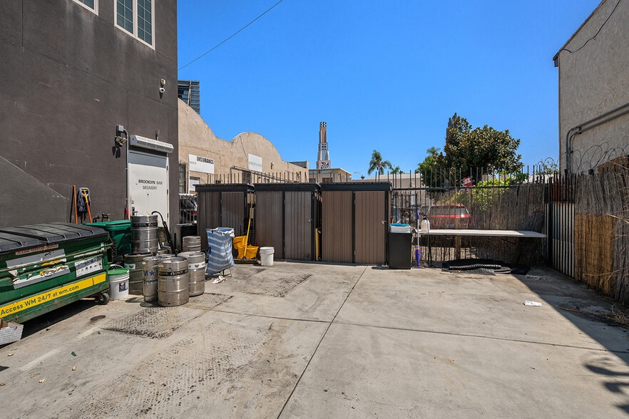 More Photos Of 4727 University Ave, San Diego Restaurant For Sale