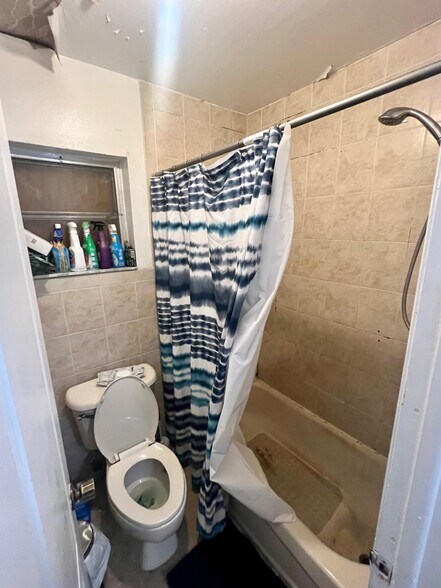 More Photos Of 2752 SW 3rd St, Miami Multifamily For Sale