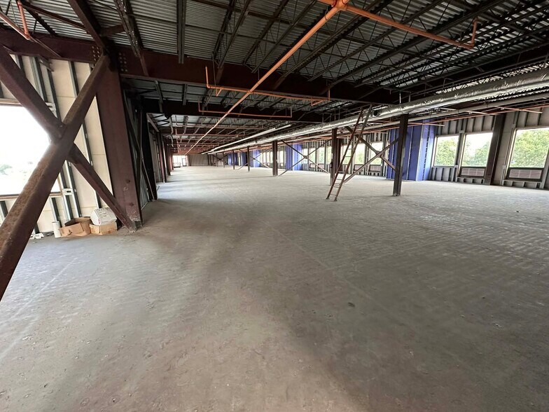 More Photos Of 4899 Highway 6, Missouri City Storefront Retail Office For Sale