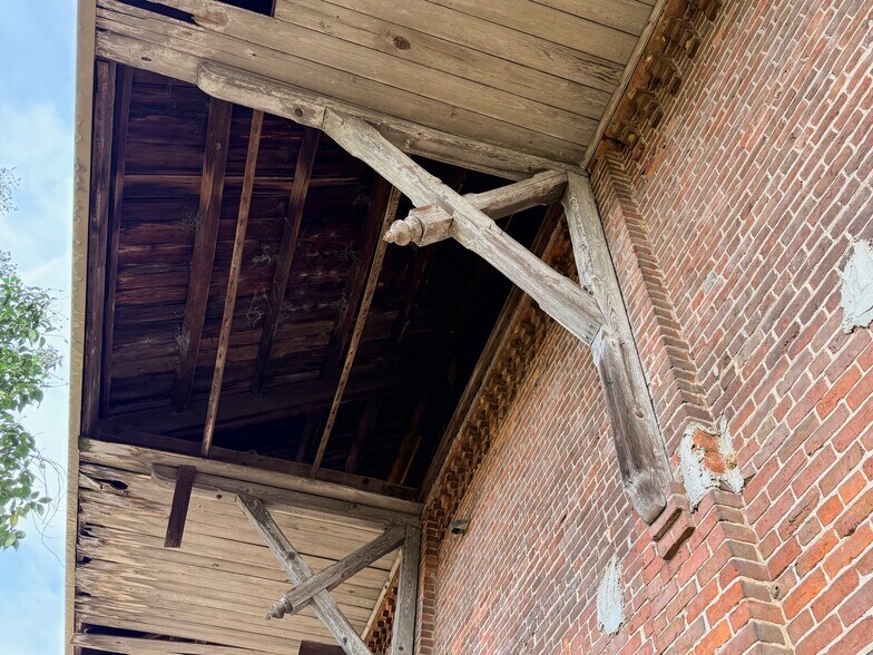 More Photos Of 300 S Randolph Ave, Eufaula Industrial For Sale