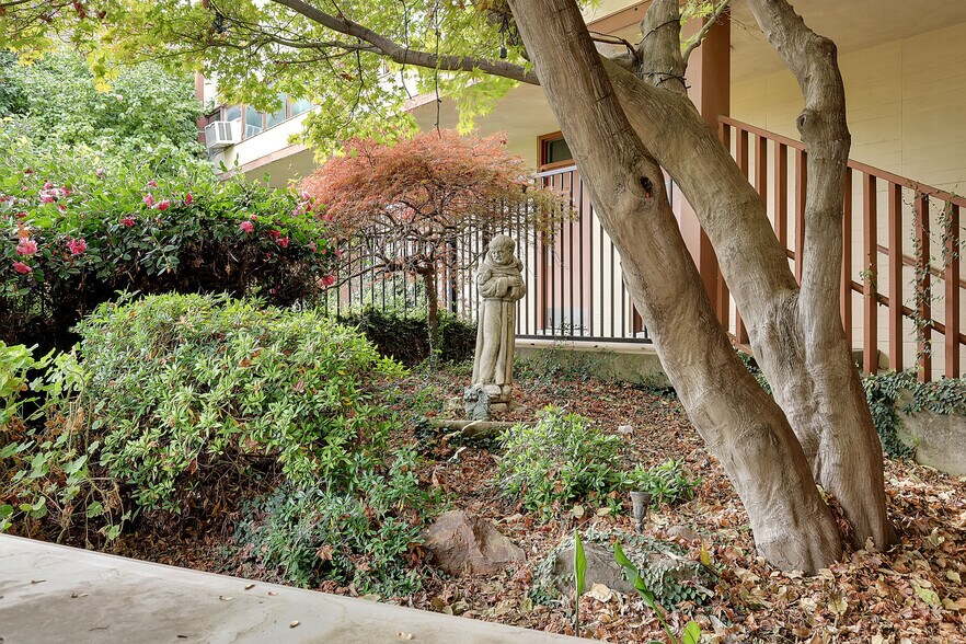 More Photos Of 800 D St, Marysville Religious Facility For Sale