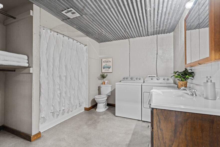 More Photos Of 4480 Memorial Rd, Lone Grove Land For Sale