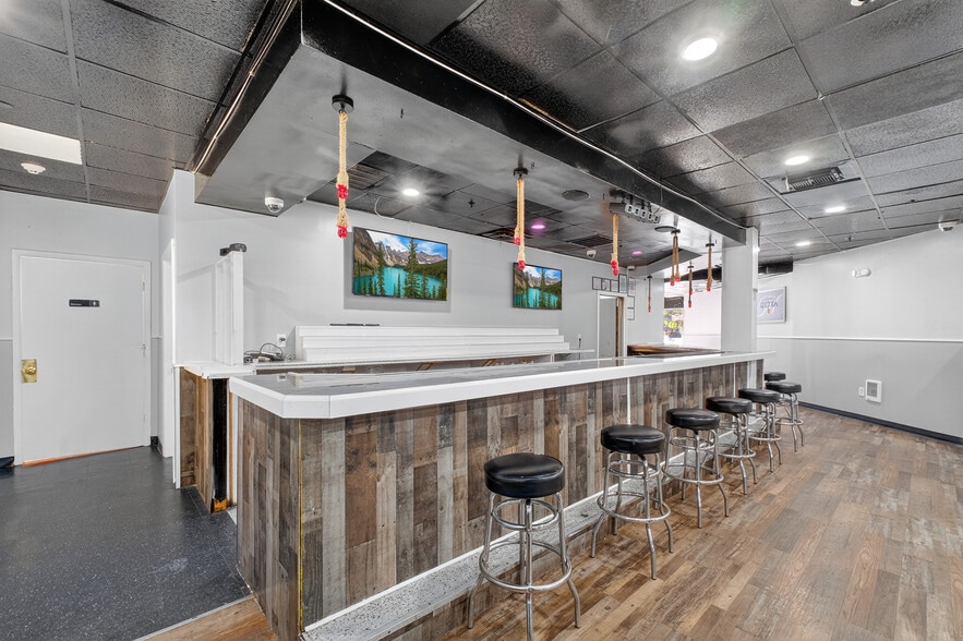 Primary Photo Of 1220 Oregon Rd, Cortlandt Manor Unknown For Lease