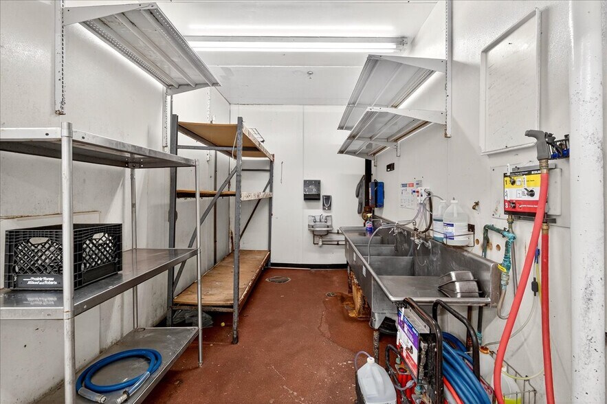 More Photos Of 4634-4639 Gravois Rd, House Spgs, House Springs Supermarket For Lease