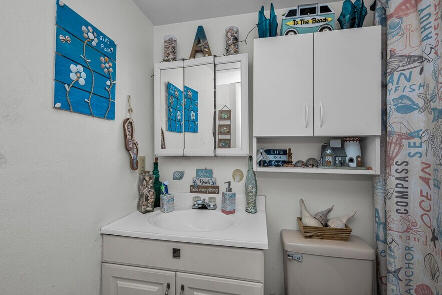 More Photos Of 1231 Illinois Ave, Palm Harbor Apartments For Sale