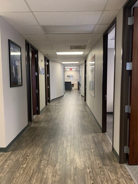 More Photos Of 4001 Airport Fwy, Bedford Office For Lease