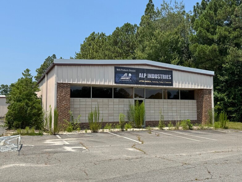 More Photos Of 11496 US Highway 15 501, Aberdeen Warehouse For Lease