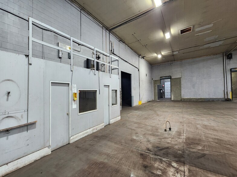 More Photos Of 1810 Kosmina Rd, Vernon Manufacturing For Sale