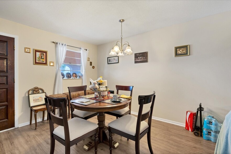 More Photos Of 3937-3957 Broadway Ave, Fort Myers Storefront Retail Residential For Sale