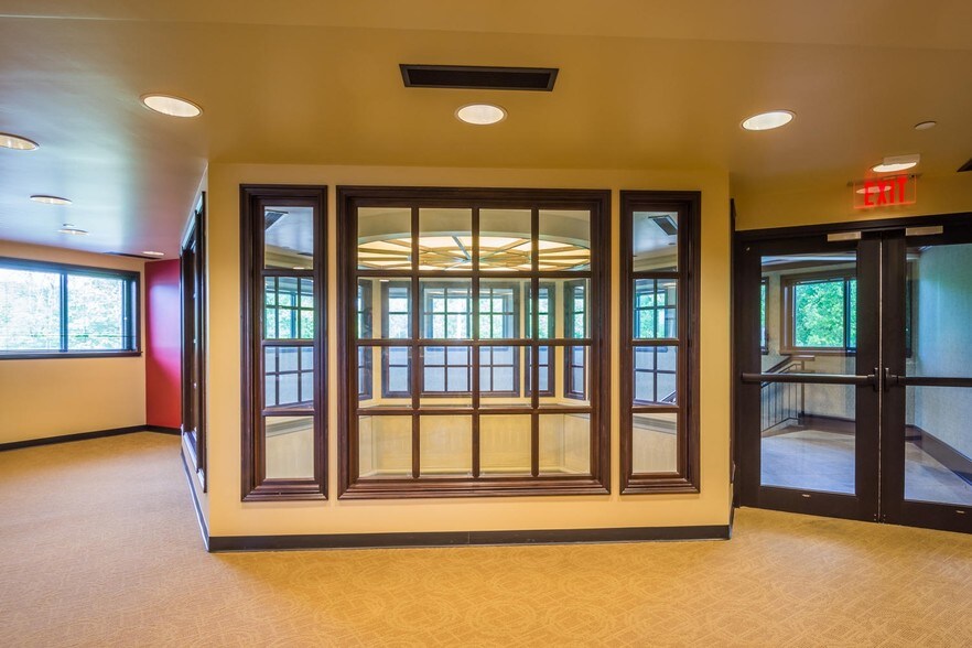 More Photos Of 1600 W Bloomfield Rd, Bloomington Medical For Sale