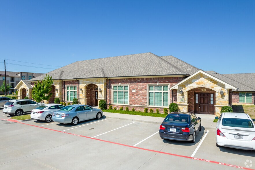 More Photos Of 8668 John Hickman Pky, Frisco Office For Lease