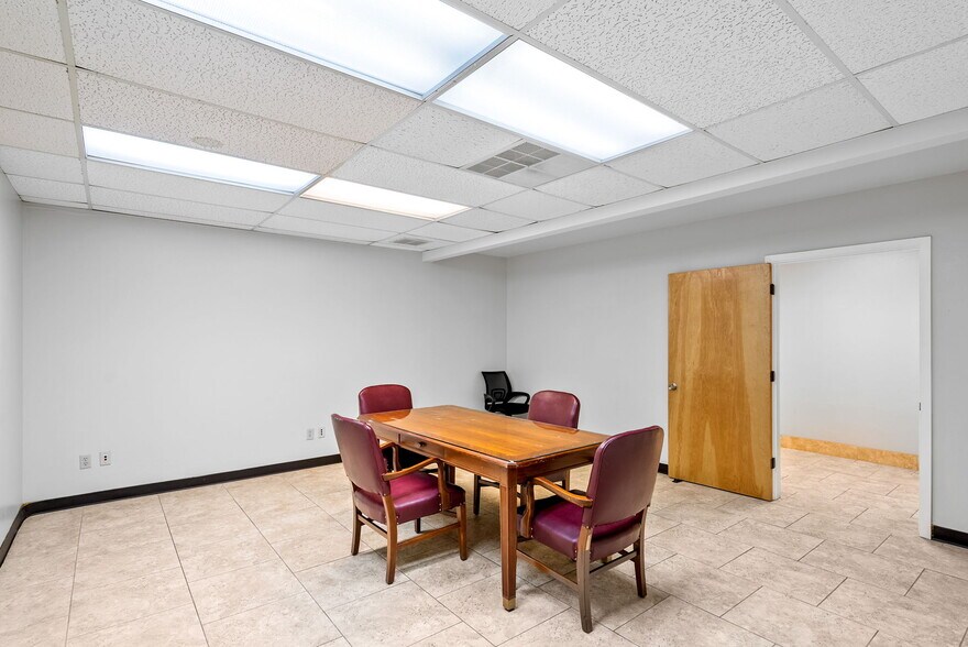 More Photos Of 9502 Computer Dr, San Antonio Medical For Sale