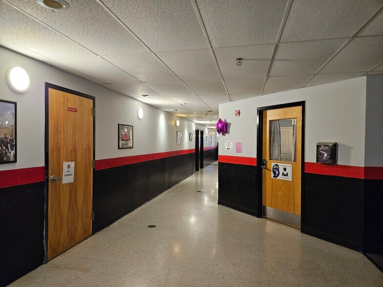 More Photos Of 142 State Route 111, Hampstead Freestanding For Sale