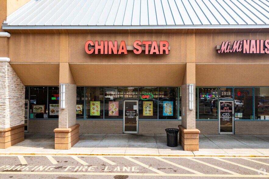 More Photos Of 1930 State Route 60 E, Valrico Unknown For Lease