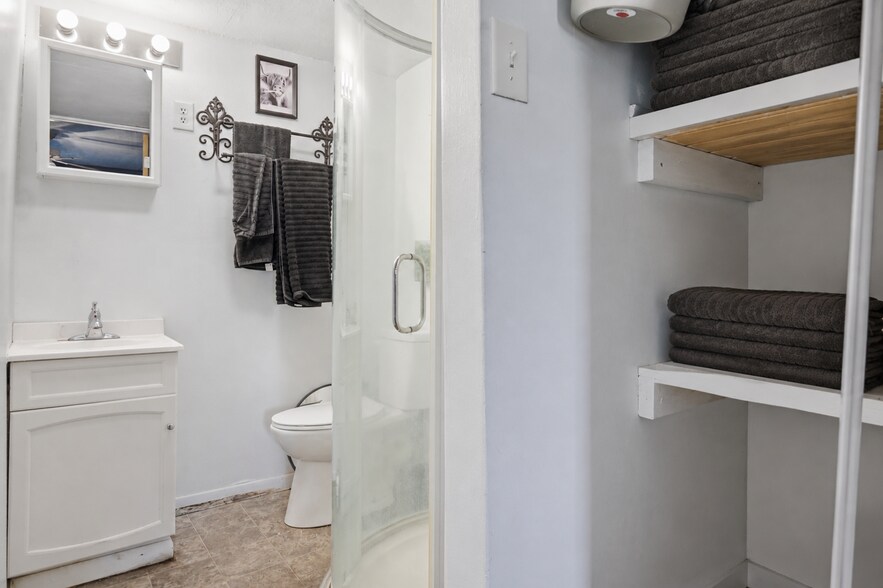 More Photos Of 601 S Walnut St, New Castle Apartments For Sale