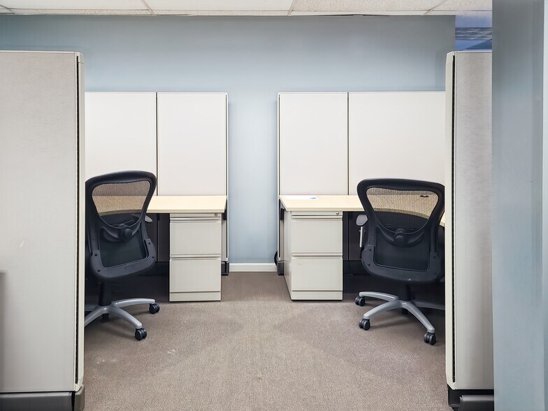 More Photos Of 20200 Governors Dr, Olympia Fields Coworking Space