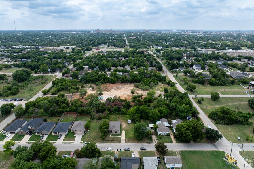 More Photos Of 1800 Logan St, Fort Worth Land For Sale