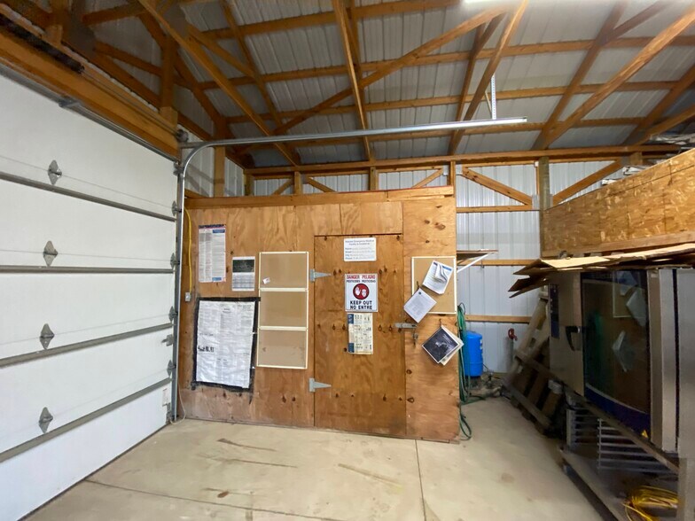 More Photos Of 5630 Norris Rd, North Rose General Retail For Sale