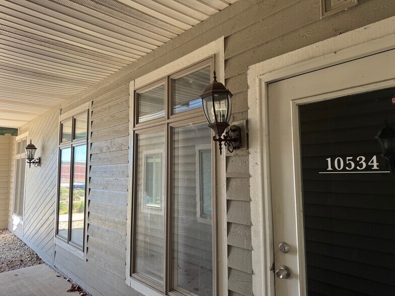More Photos Of 10534-10536 Coldwater Rd, Fort Wayne Office For Sale