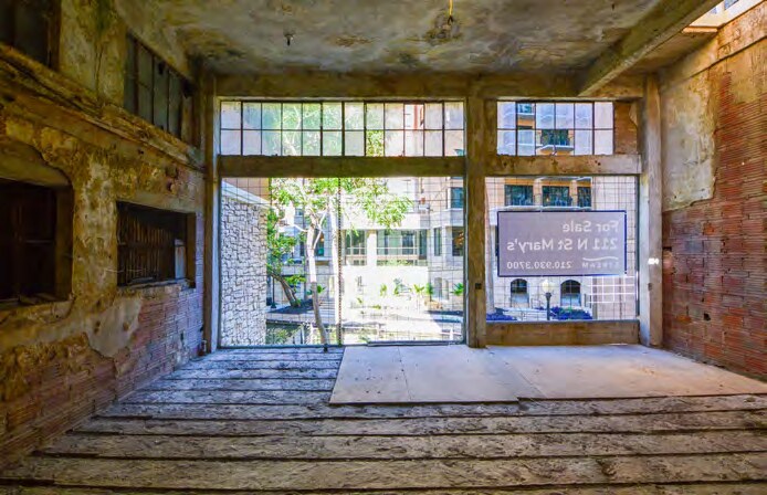 More Photos Of 211 N Saint Marys St, San Antonio Storefront For Sale