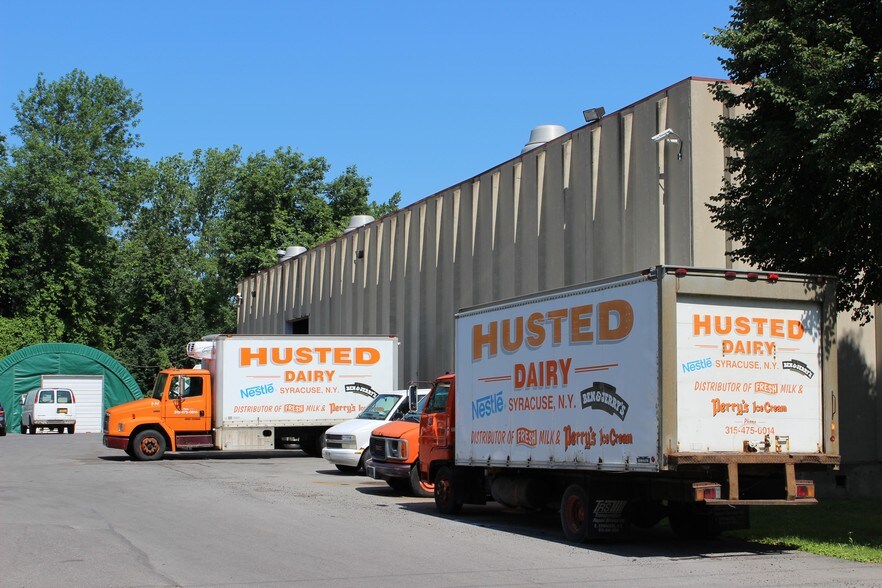 More Photos Of 210 W Terminal Rd, Liverpool Distribution For Lease