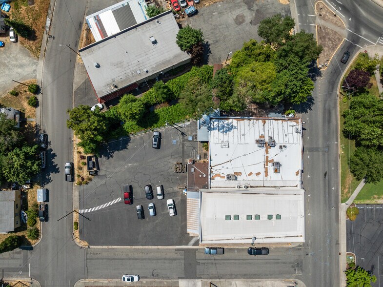 More Photos Of 509 SW G St, Grants Pass Restaurant For Sale