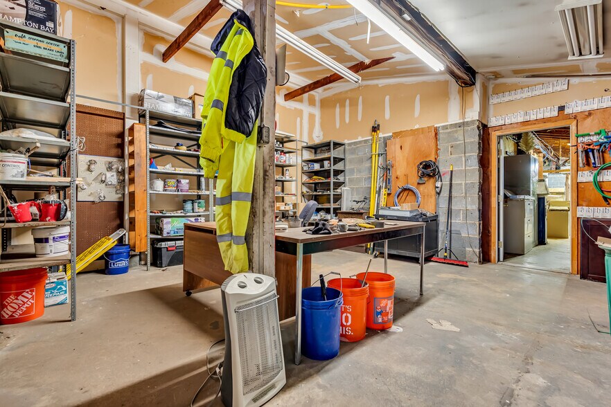 More Photos Of 55 Schoolhouse Rd, Whiting Warehouse For Sale