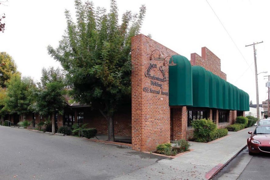 More Photos Of 433 2nd St, Woodland Office For Lease