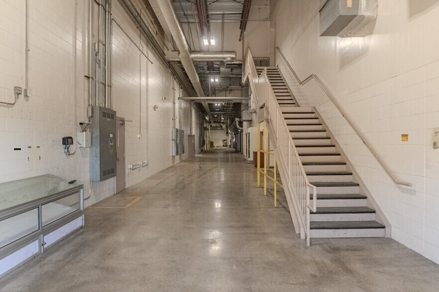 More Photos Of 4611 Wiseman Blvd, San Antonio Manufacturing For Sale